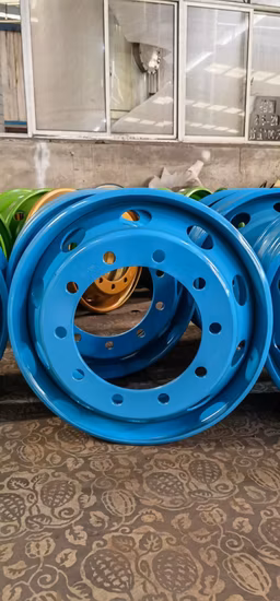 Équipement de construction de camion minier robuste Tube universel ou roue de pneu sans chambre à air Jante de pneu Roue en acier